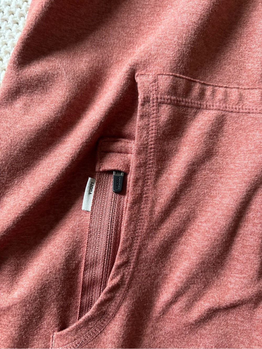 Vuori women’s Zip Hoodie - Picture 4 of 4